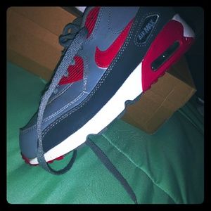 Boys size 3 nike air max